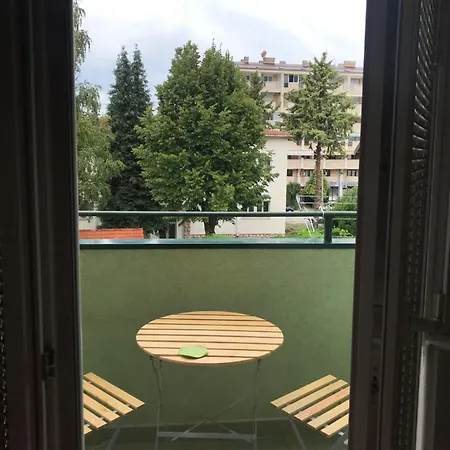 Apartment Elena's - 1 Min From The